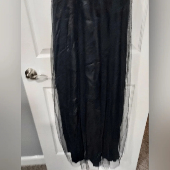 Spirit Halloween Love Bite Vamp Costume - Includes Dress, Capelet & Gloves Small - Picture 10 of 16